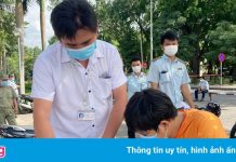 Tập thể dục trong công viên ở TP.HCM, 3 người bị phạt 6 triệu
