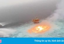 Đám cháy như mắt lửa giữa biển gần giàn khoan của Mexico