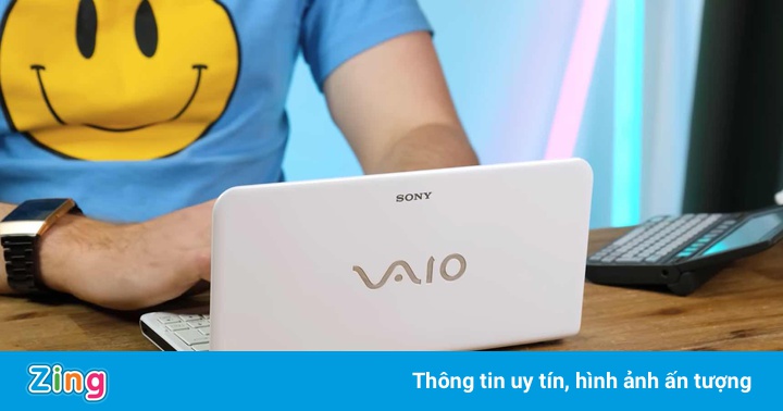 Laptop Sony có thể bỏ vừa túi quần