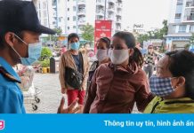 Người Nha Trang dùng phiếu đi siêu thị sau lệnh đóng chợ truyền thống