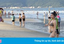 Đà Nẵng cho người dân tắm biển trở lại từ 10/7