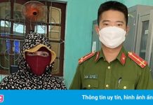 Hai công an nhặt được tiền, tìm người trả lại