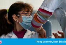 Pháp bắt buộc nhân viên y tế tiêm vaccine ngừa Covid-19