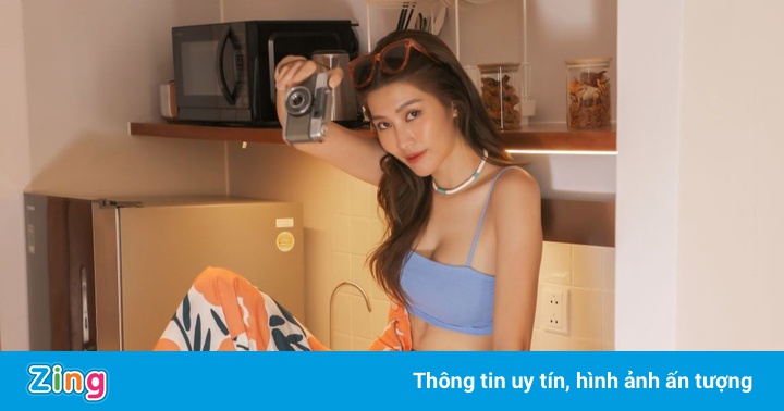 Diễn viên ‘Bố già’ chụp ảnh thời trang khi ở nhà mùa dịch