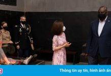 Bộ trưởng Quốc phòng Mỹ thăm nhà tù Hỏa Lò
