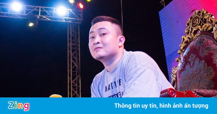 Mẹ khiếm thị, con trai nấu cơm tặng người khuyết tật để trả ơn Mẹ khiếm thị, con trai nấu cơm tặng người khuyết tật để trả ơn