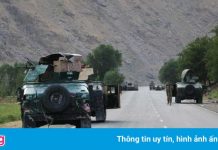 300 binh sĩ Afghanistan bỏ chạy khi bị Taliban tấn công