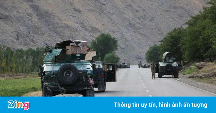 300 binh sĩ Afghanistan bỏ chạy khi bị Taliban tấn công