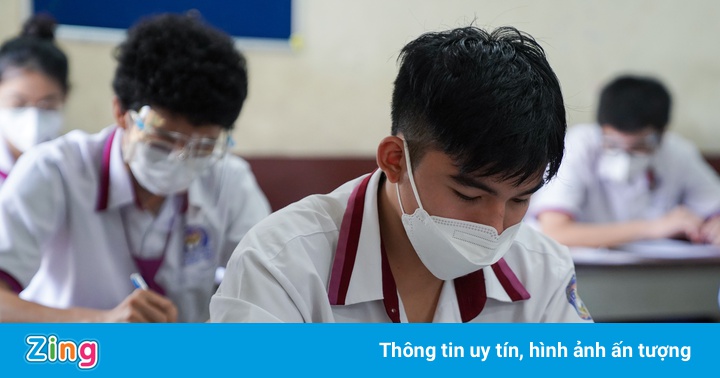 Chênh lệch điểm trung bình thi tốt nghiệp và học bạ lớp 12