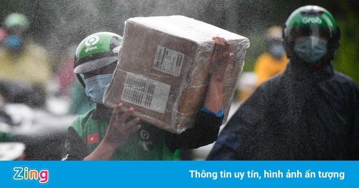 Siêu thị và người dân TP.HCM kêu khó giao, nhận thực phẩm online Siêu thị và người dân TP.HCM kêu khó giao, nhận thực phẩm online