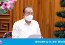 Phó thủ tướng: Tăng cường tìm nguồn vaccine để tiêm cho người dân