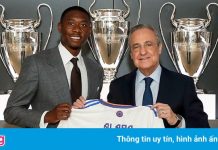 Alaba nhận số áo Ramos để lại ở Real Madrid