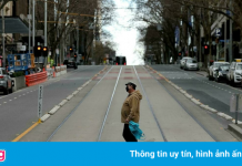 Thành phố lớn nhất Australia dỡ bỏ phong tỏa