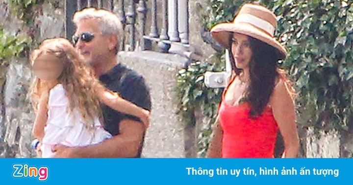 George Clooney mắc kẹt sau trận lũ lịch sử George Clooney mắc kẹt sau trận lũ lịch sử