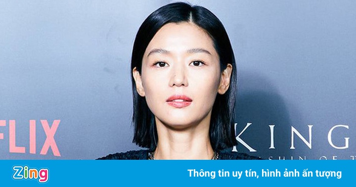 Jun Ji Hyun năn nỉ biên kịch cho đóng vai xác sống