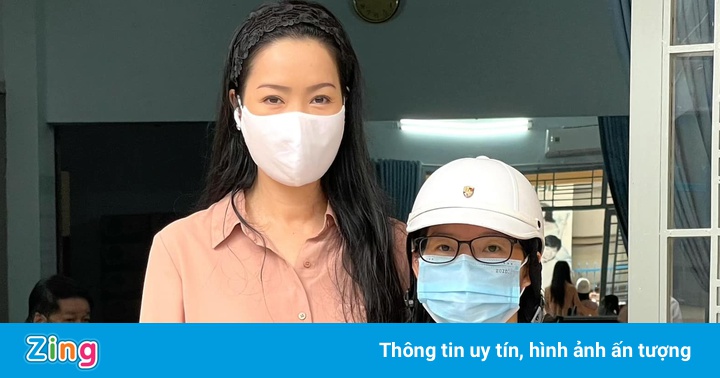 Nhân viên sân khấu ở TP.HCM thất nghiệp, chạy xe ôm và làm giúp việc