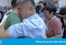 Người cha Trung Quốc 24 năm đi tìm con bằng xe máy đã được đoàn tụ