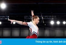 Nữ VĐV lúc phải ăn mặc ‘đoan chính’, lúc bị ép vận bikini thi đấu