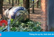 Ba anh em ruột ở Bình Phước bị bồn nước đè thương vong