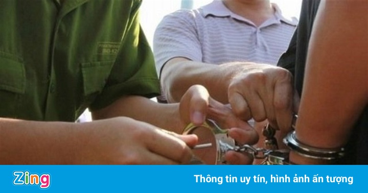 Nhóm thanh niên cướp tài sản táo tợn của người bán dừa