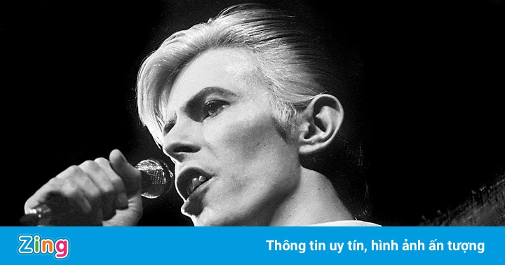 Tranh của biểu tượng nhạc pop David Bowie xuất hiện tại hàng đồ cũ