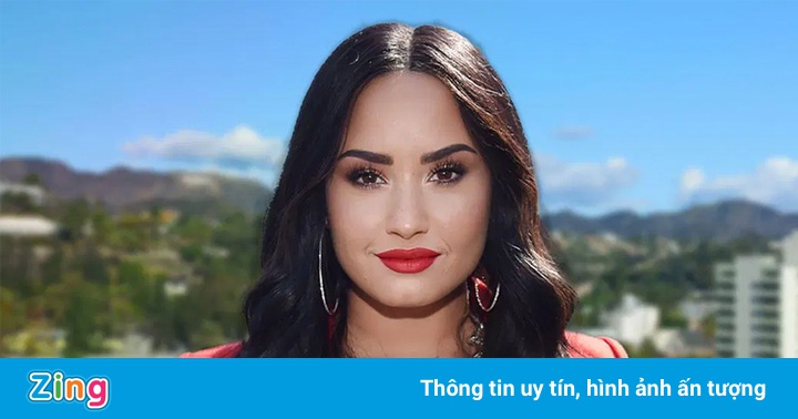 Demi Lovato có cảnh nóng đầu tiên trên màn ảnh