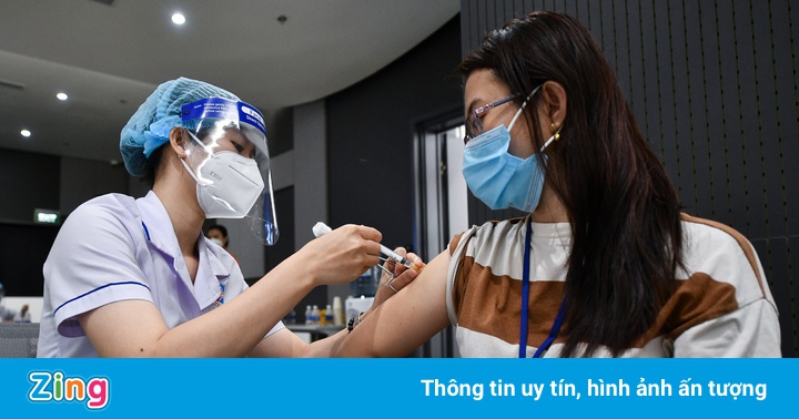 Quận 10 tìm người từng tiêm vaccine Covid-19 ở trường Lê Đình Chinh