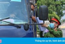 Hà Nội yêu cầu tạm dừng vận tải hành khách đến TP.HCM