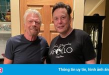 Elon Musk đã mua vé du lịch vũ trụ