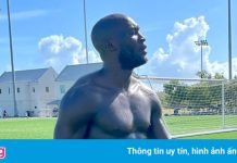 Cơ bụng 6 múi của Lukaku