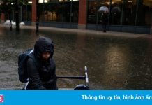 Thành phố New York ngập nước hậu bão Elsa