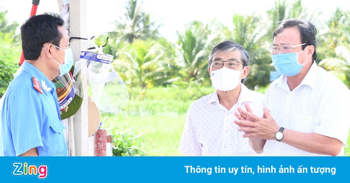 Trà Vinh chấn chỉnh cán bộ viên chức ‘tụ tập quán xá’