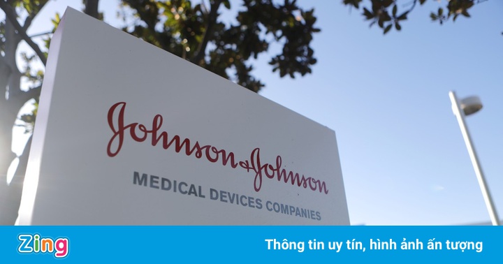 Johnson & Johnson thu hồi 5 sản phẩm chống nắng chứa chất gây ung thư