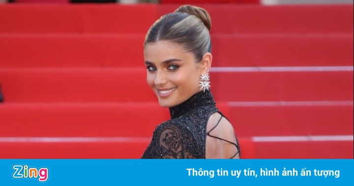 Thiên thần nội y diện đầm xẻ sâu đến thảm đỏ Cannes Thiên thần nội y diện đầm xẻ sâu đến thảm đỏ Cannes