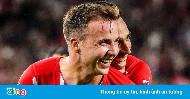 Gotze thăng hoa ở vòng loại Champions League
