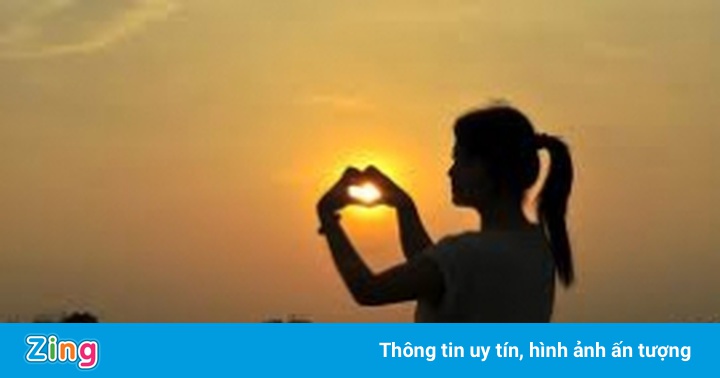 Hình bóng trở về