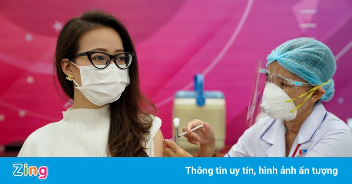 Tốc độ tiêm vaccine Covid-19 tại TP.HCM giảm 13 lần sau một ngày