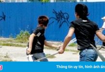 Bắt tạm giam nhóm chém người tại trung tâm thương mại