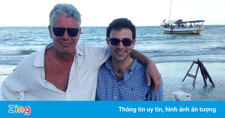 Xúc cảm Anthony Bourdain để lại cho bạn đồng hành sau khi qua đời