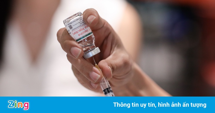 Chủ tịch quận Tây Hồ nói về vụ chen ngang danh sách tiêm vaccine