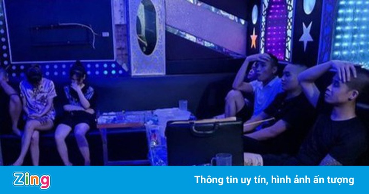 Chủ quán karaoke rủ bạn đến hát, dùng ma túy