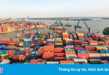 Tăng trưởng kinh tế cuối năm: Lá chắn vaccine và sống chung với dịch