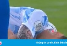 Messi cười sau pha ngã vờ