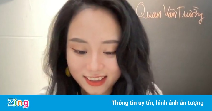 Cô giáo dạy Vật lý thu hút 1,6 triệu lượt xem khi livestream