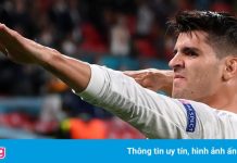 Morata xô đổ kỷ lục của Torres ở tuyển Tây Ban Nha