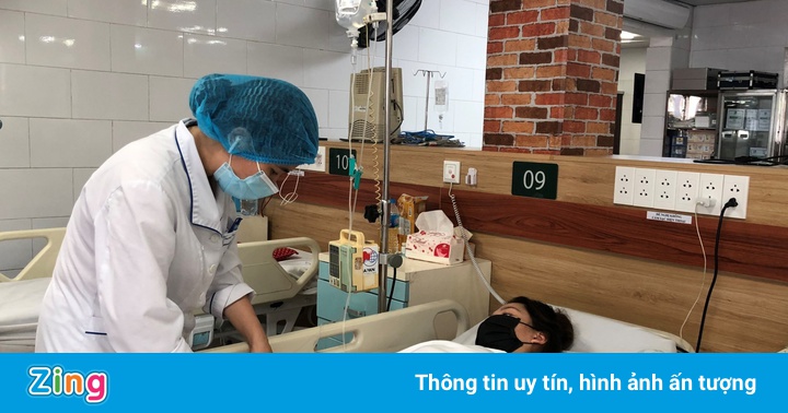 Nguy hại khi tự dùng thuốc hạ sốt chữa Covid-19 theo mạng xã hội