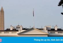 Một viên chức Nhà Trắng mắc Covid-19