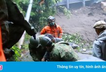 Nhật Bản sơ tán khẩn cấp 120.000 dân vì nguy cơ sạt lở