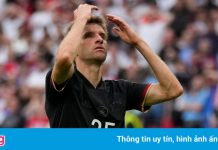 Muller không hài lòng với chiến thuật của HLV Loew