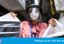 Những bữa cơm trưa ở chốt kiểm dịch Covid-19 Hà Nội